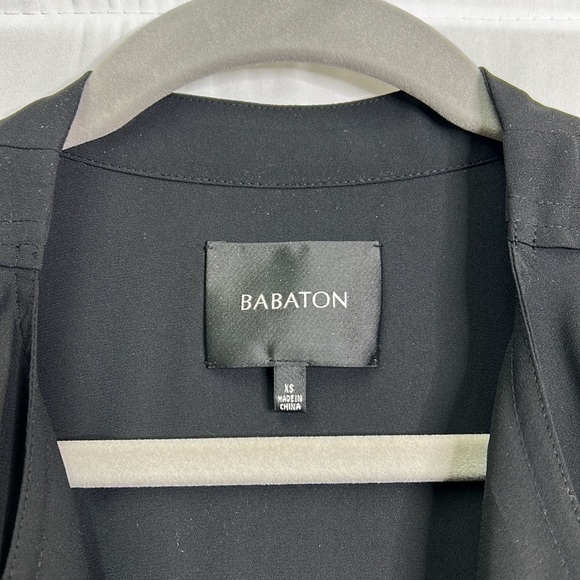 Aritzia Babaton long sleeve flowy padded shoulder pocketed trench coat jacket - Picture 5 of 14